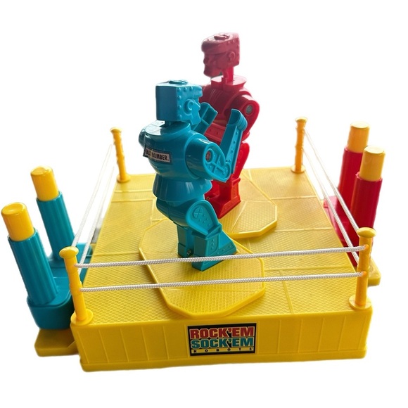 Rock ‘Em Sock ‘Em Robots Game - Picture 5 of 5